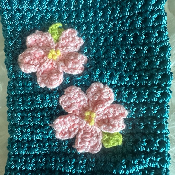 Hand Knits 2 Love Crochet Bag Teal Flowers Beads Designer Phone Cosmetic  Misc - Picture 3 of 6